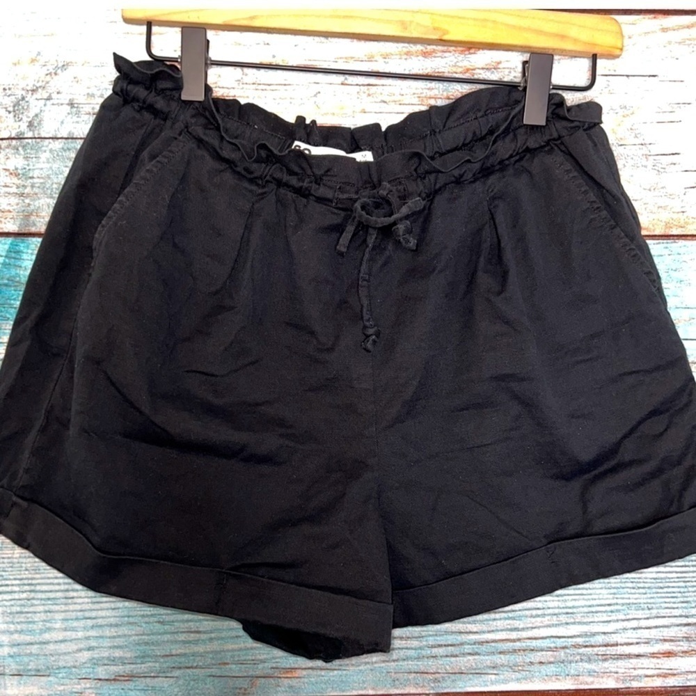SO Black High-Waisted Utility Shorts M‎ Drawstring Cuffed Neutral Basic Active